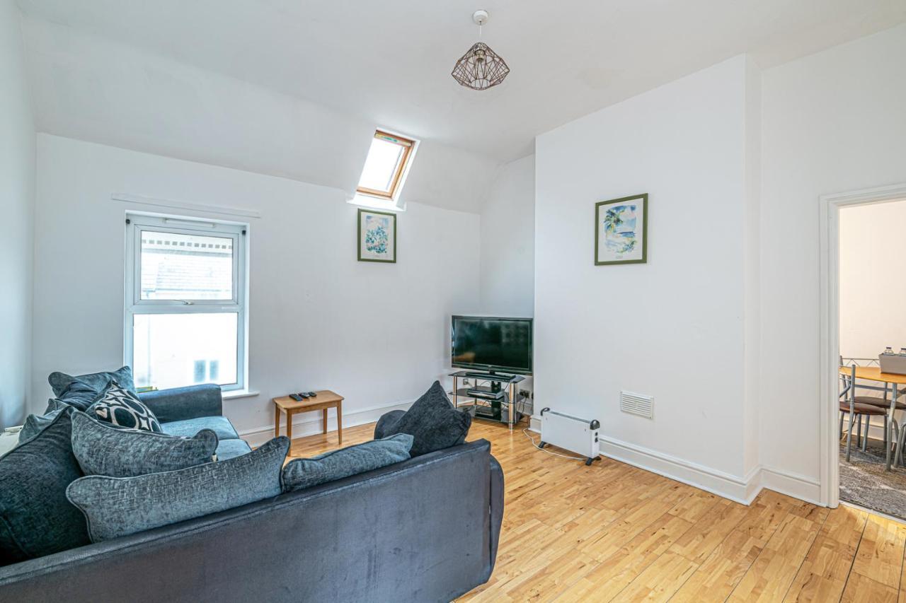 Two Bedroom Holiday Apartment Colwyn Bay Eksteriør bilde