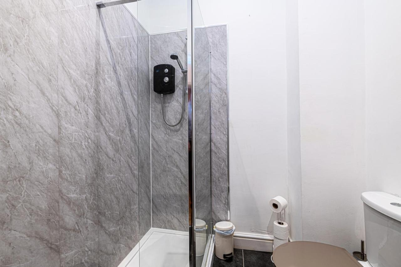 Two Bedroom Holiday Apartment Colwyn Bay Eksteriør bilde