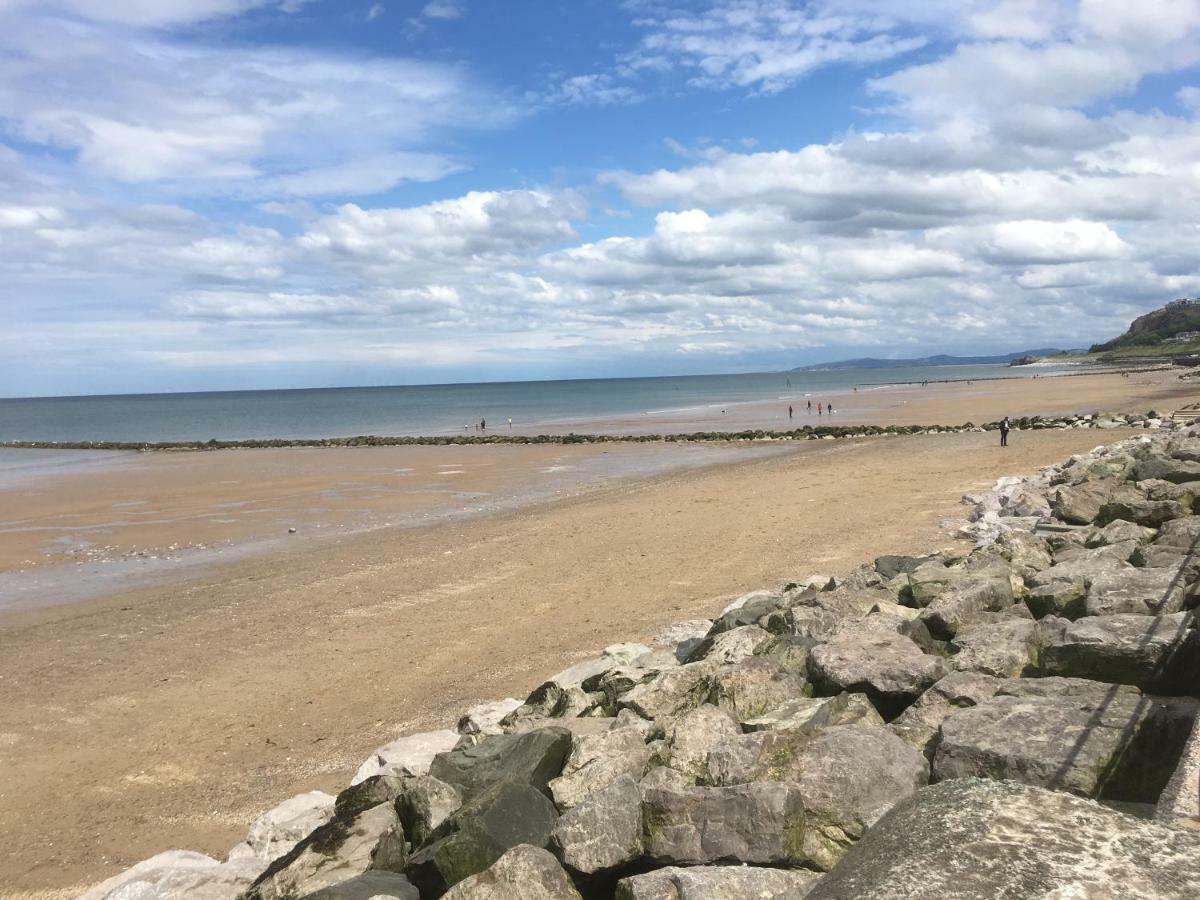 Two Bedroom Holiday Apartment Colwyn Bay Eksteriør bilde